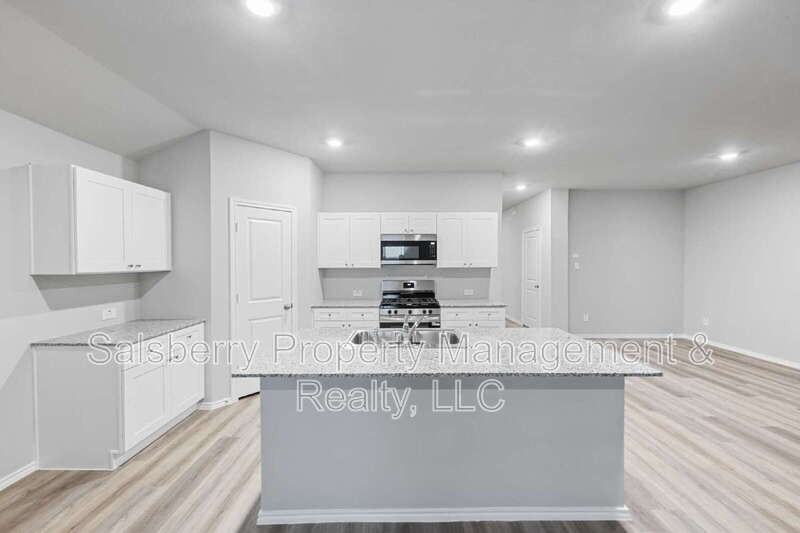 316 Deaf Smith St - Photo 6 of 23