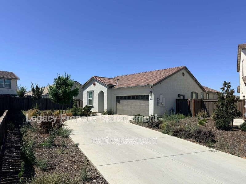 8332 Taylormade Way - Photo 3 of 32