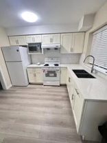 27 Slocan St - Photo 1 of 1