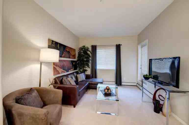 6082 Schonsee Way Nw - Photo 7 of 9