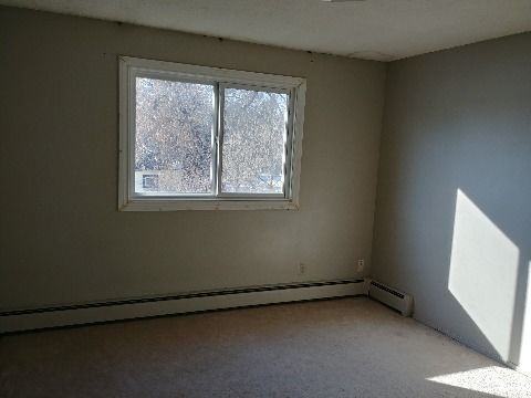 10423 69 Ave Nw - Photo 7 of 30
