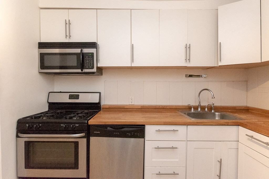 3509 W Dickens Ave #8Q - Photo 2 of 20