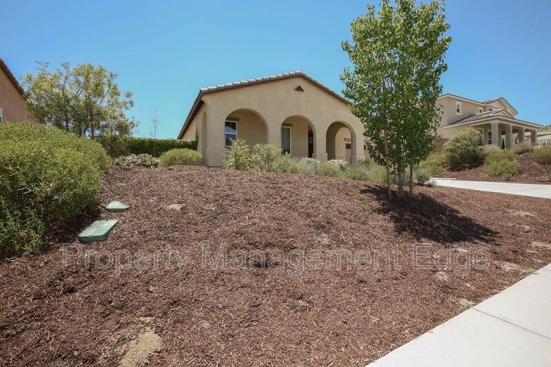 30913 Chuckwagon Ct - Photo 4 of 31