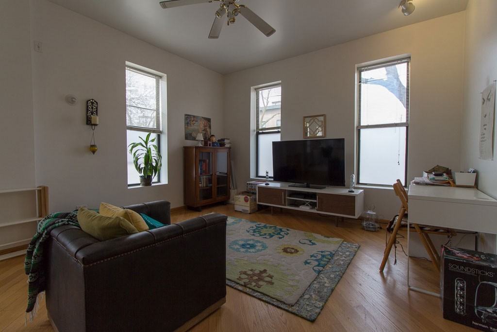 2325 W Ohio St #FA8 - Photo 7 of 15