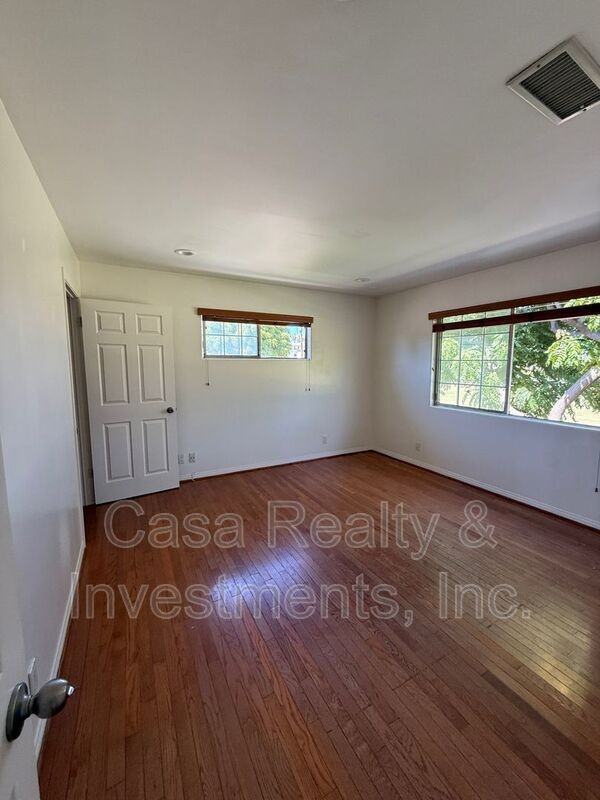 522 Washington St #BACK - Photo 5 of 17