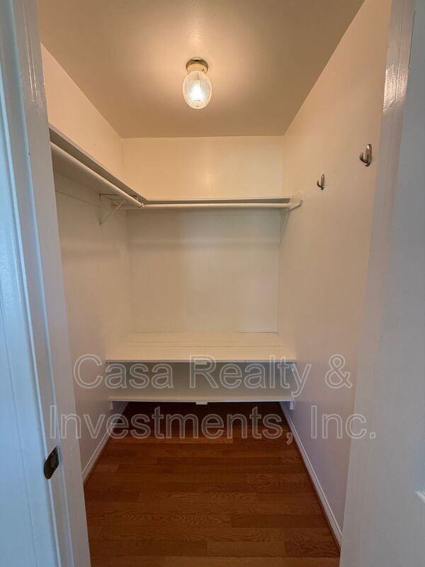 522 Washington St #BACK - Photo 6 of 17