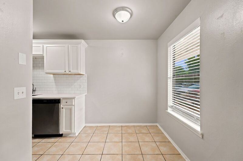 2770 N Barcelona Ave - Photo 5 of 15