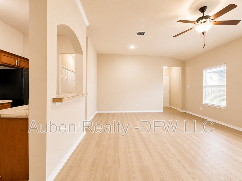 1330 Piedmont Dr - Photo 7 of 19
