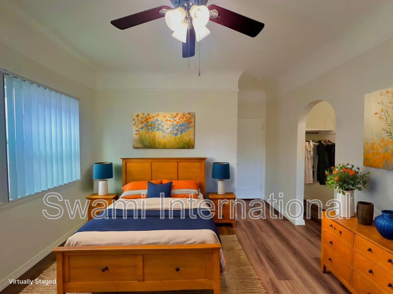 2066 Chestnut Ave - Photo 3 of 50