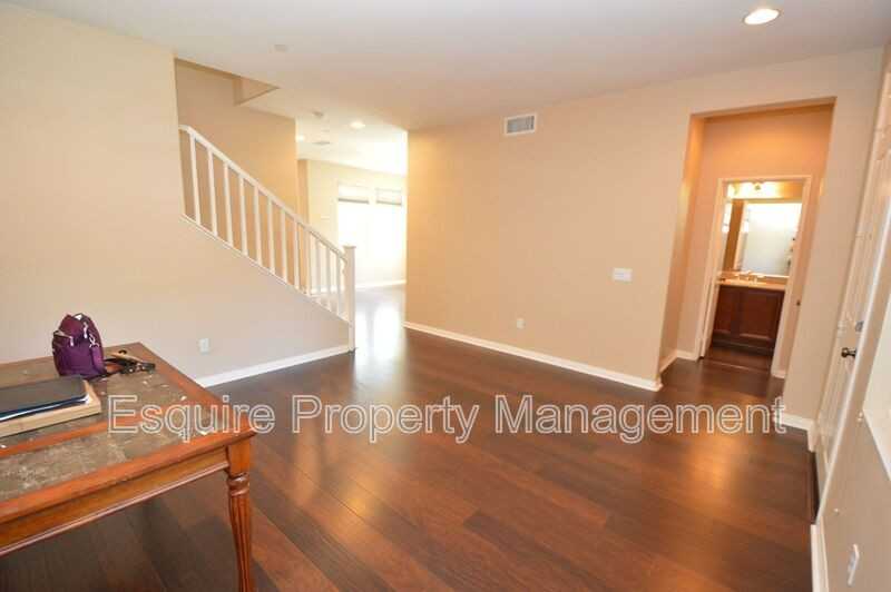 3246 N Ventura Rd - Photo 3 of 26