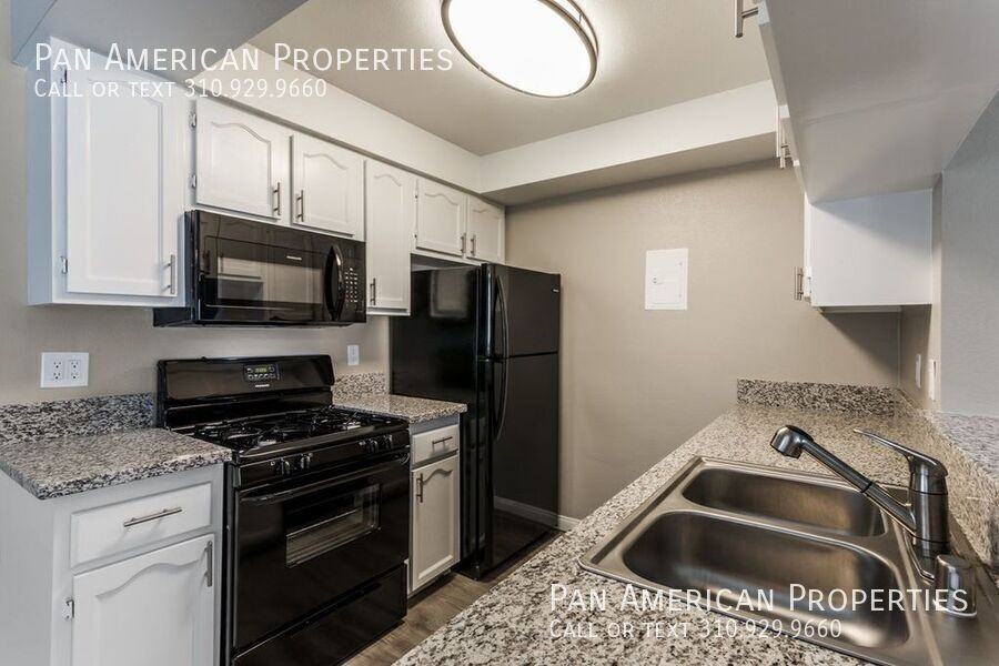Marbella Apartments - Photo 3 of 50