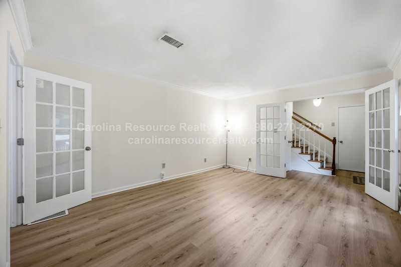 4535 Dawnwood Dr - Photo 7 of 23