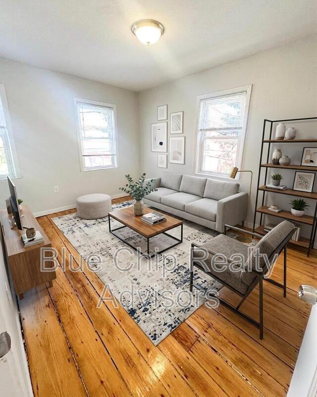 44 South St #3 - Photo 2 of 11
