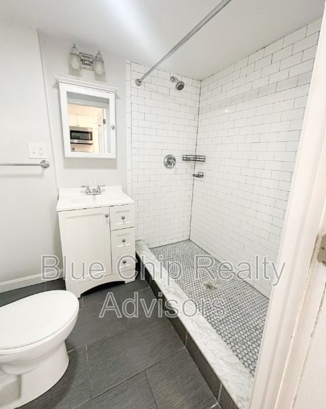 44 South St #3 - Photo 4 of 11