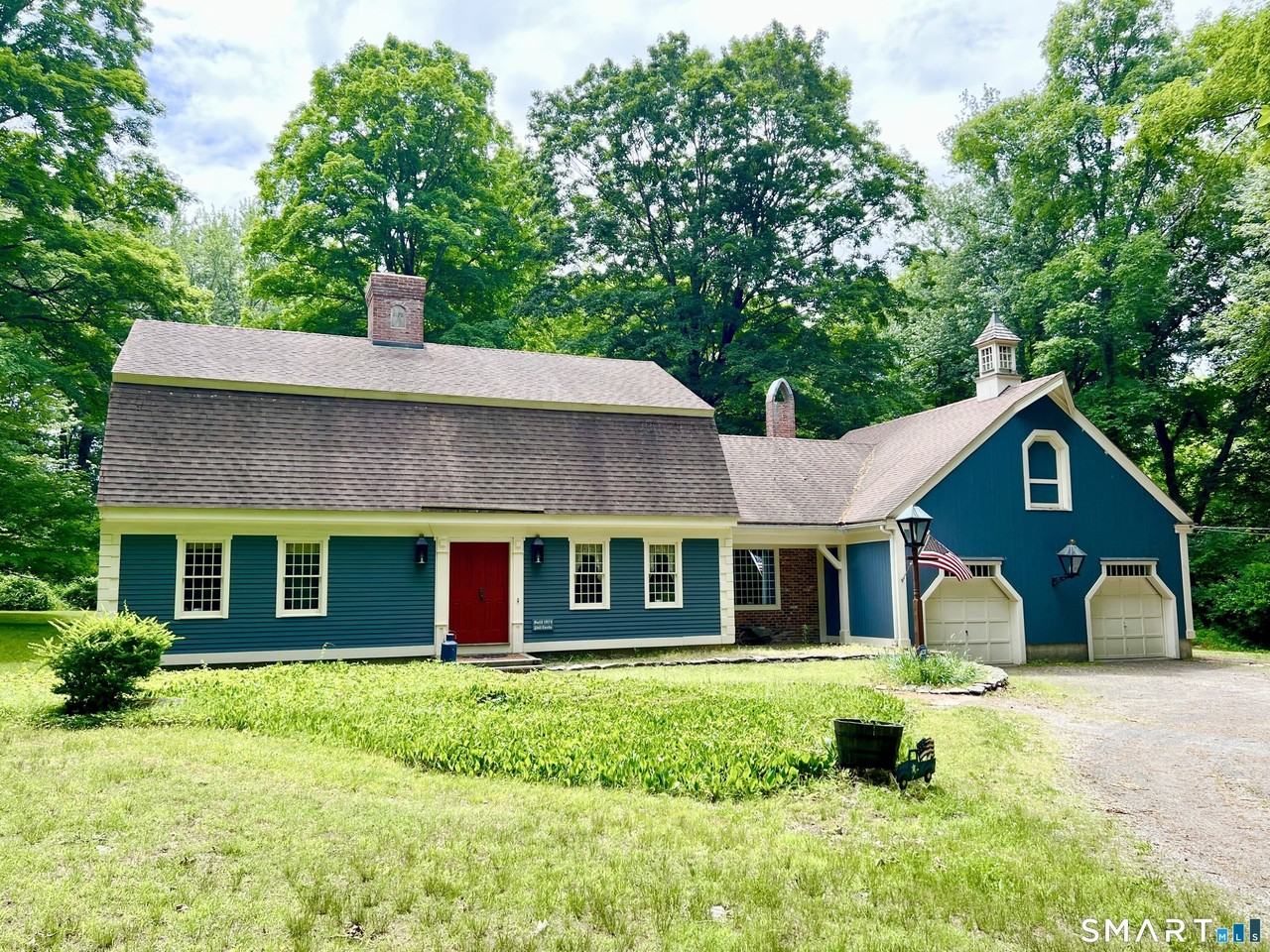 38 Clark Hill Rd - Photo 4 of 35