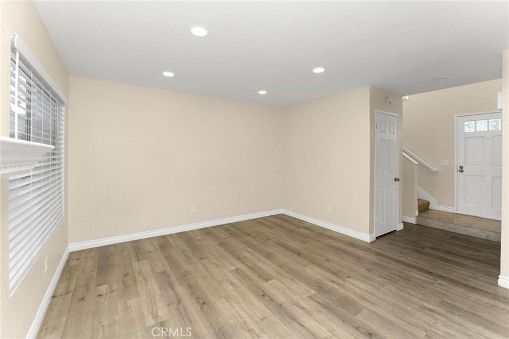 7314 Greenhaven Ave - Photo 6 of 29