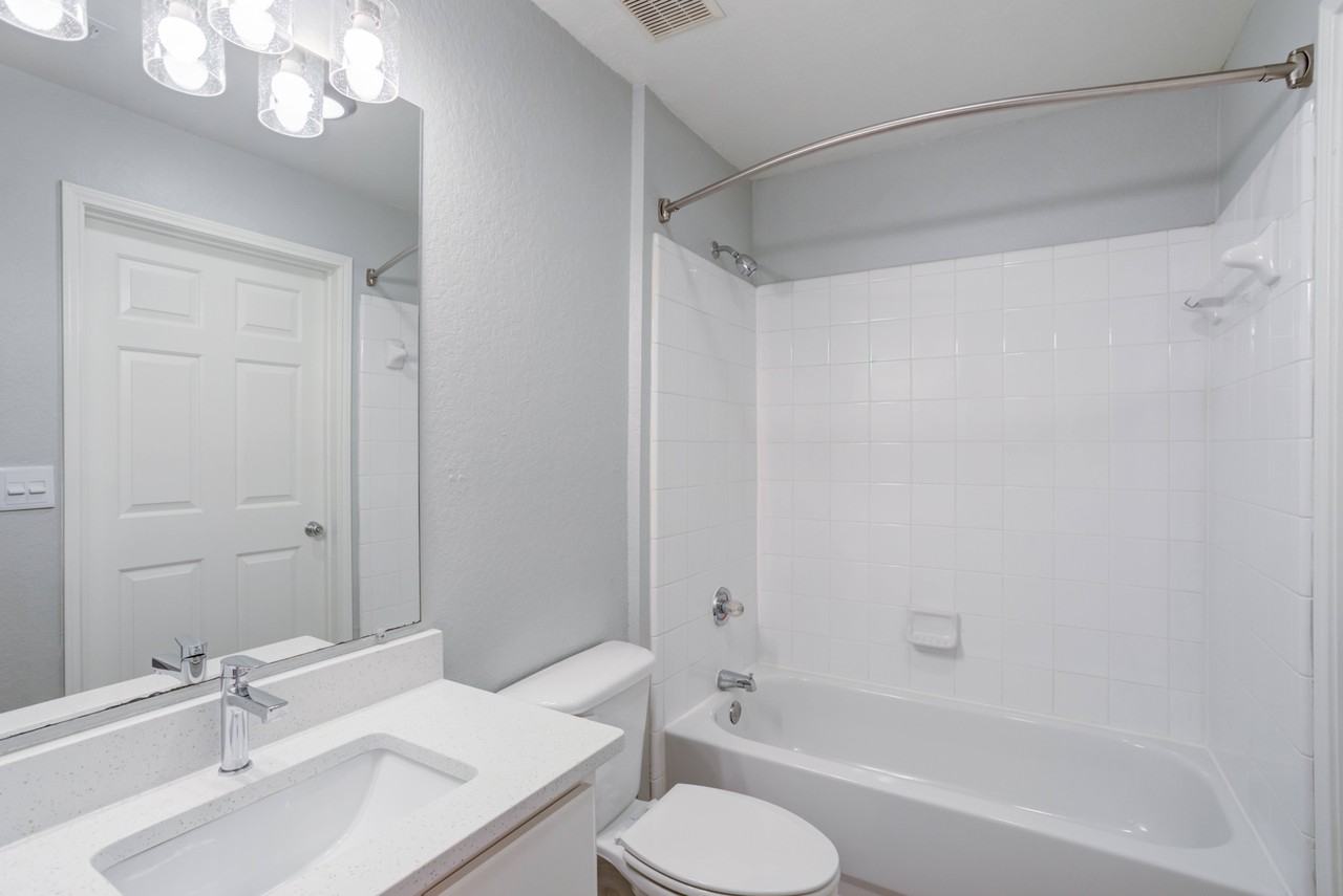 Marina Pointe - Photo 4 of 25