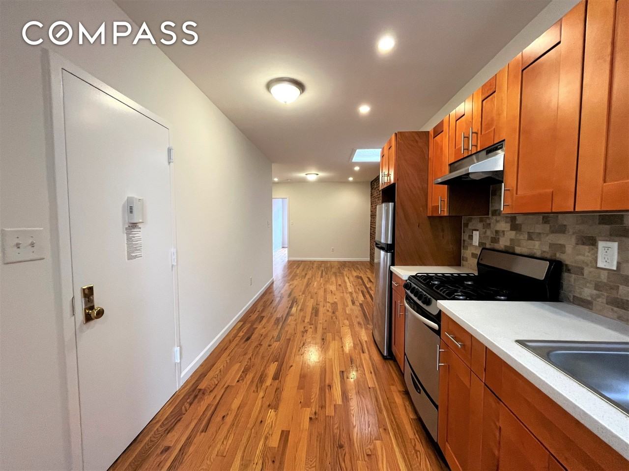 247 58th St #3L - Photo 4 of 6