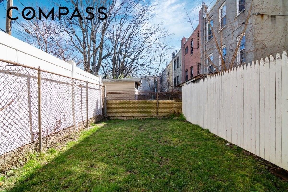 445 Rogers Ave #1LR - Photo 5 of 7