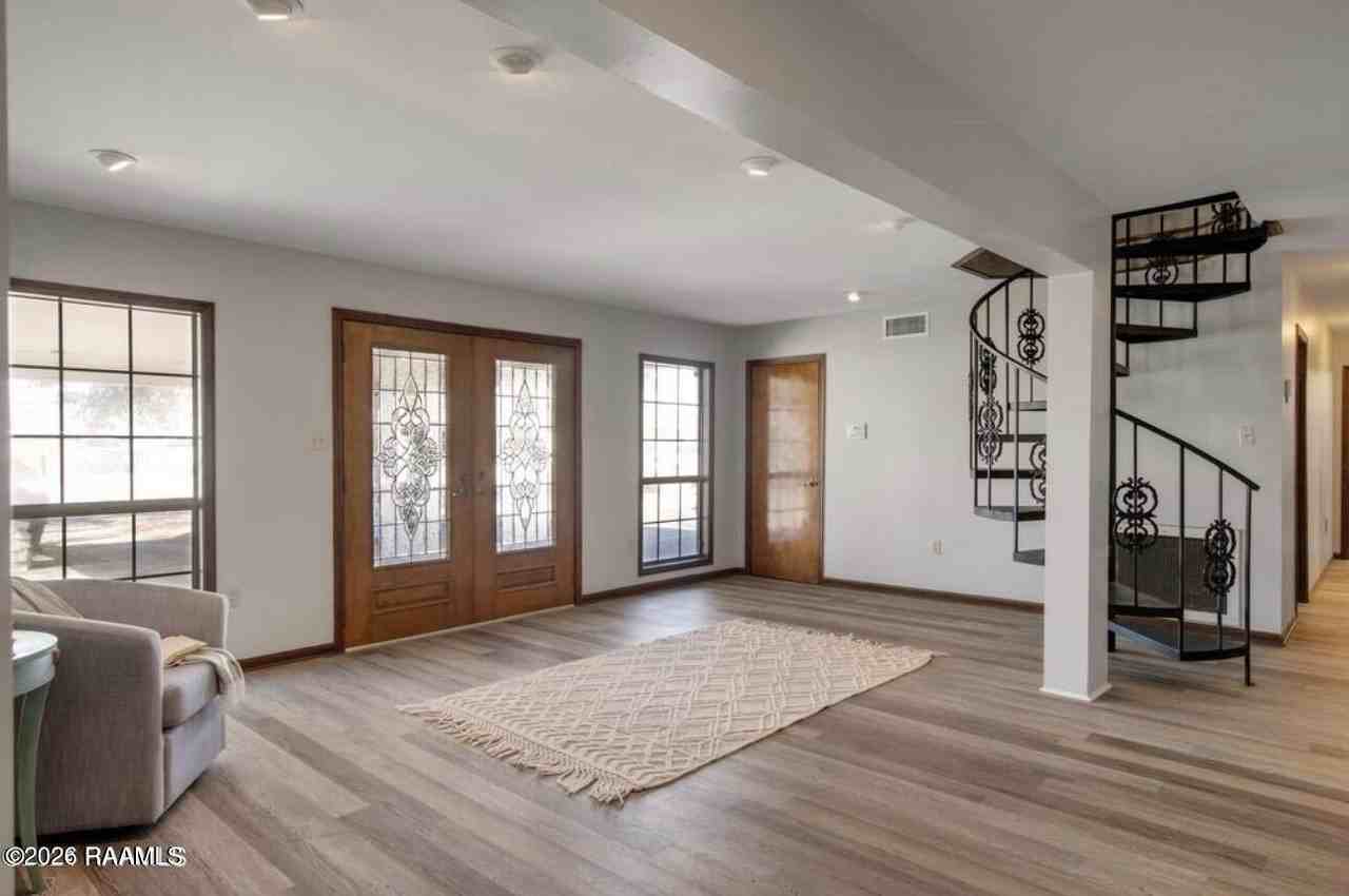 2227 George Dr - Photo 2 of 15