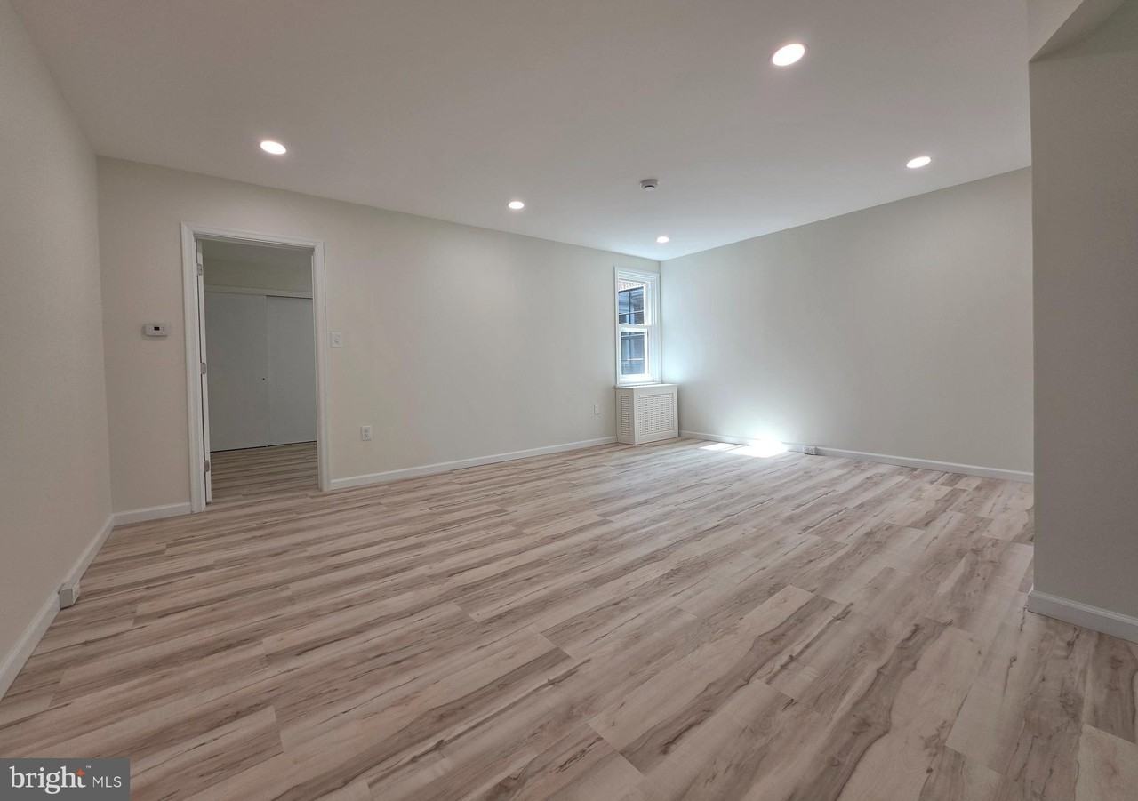 8 N York Rd - Photo 3 of 17