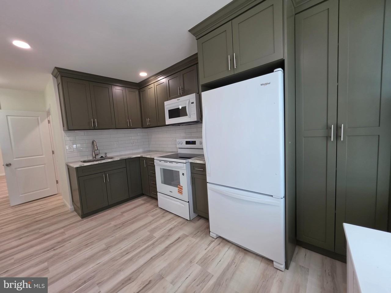 8 N York Rd - Photo 5 of 17