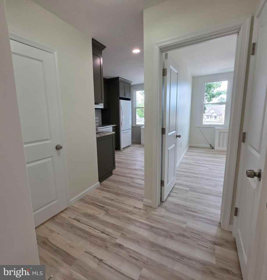 8 N York Rd - Photo 7 of 17