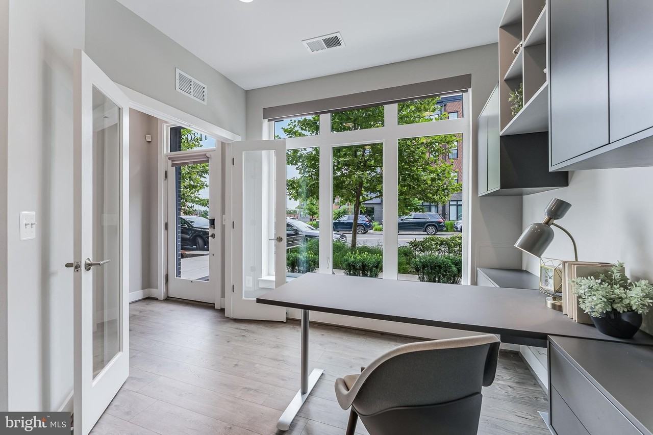 11303 Reston Station Blvd - Photo 5 of 41