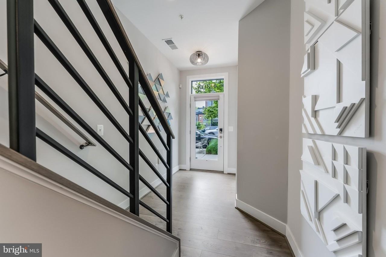 11303 Reston Station Blvd - Photo 6 of 41