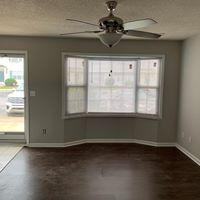 3921 Sterling Pointe Dr - Photo 3 of 19