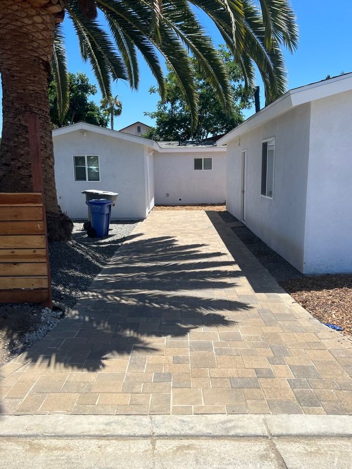 249 Avenida De La Plz - Photo 3 of 20