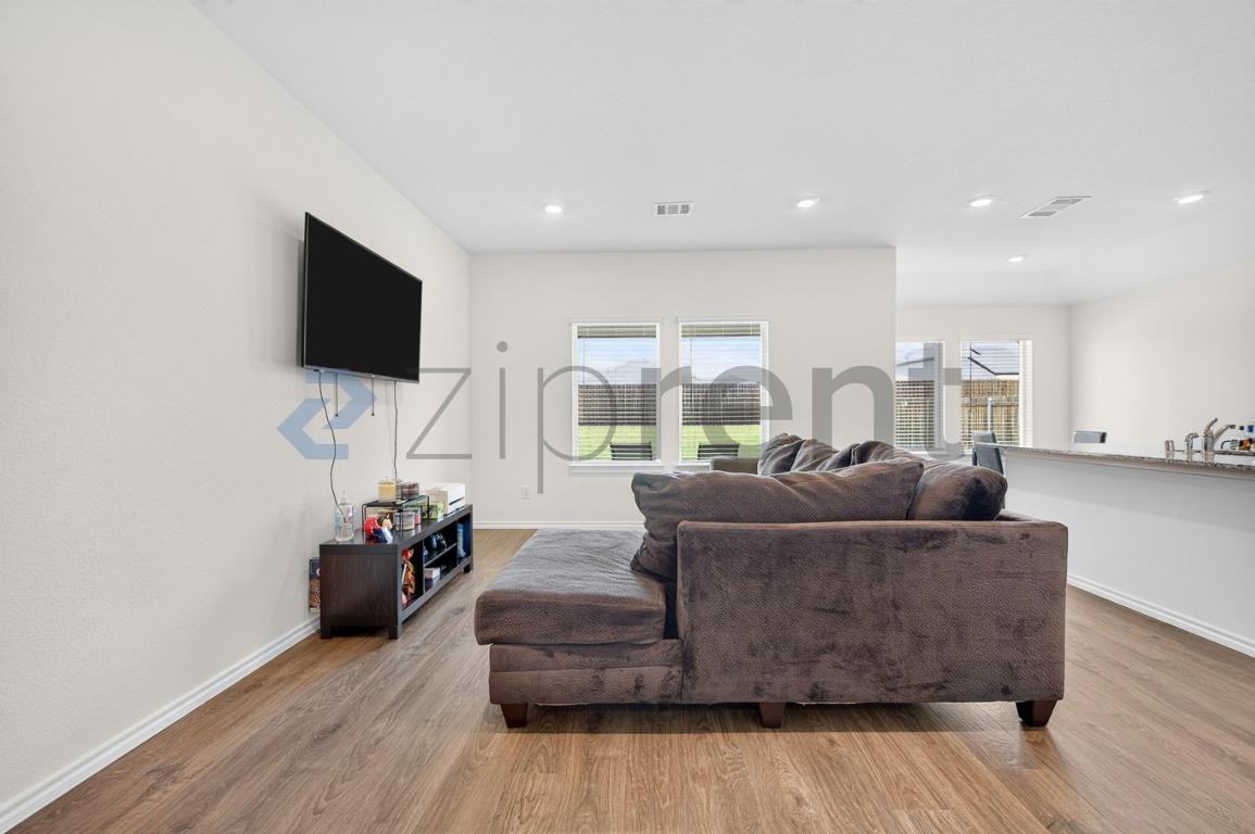 3923 Mountain Dr - Photo 6 of 30