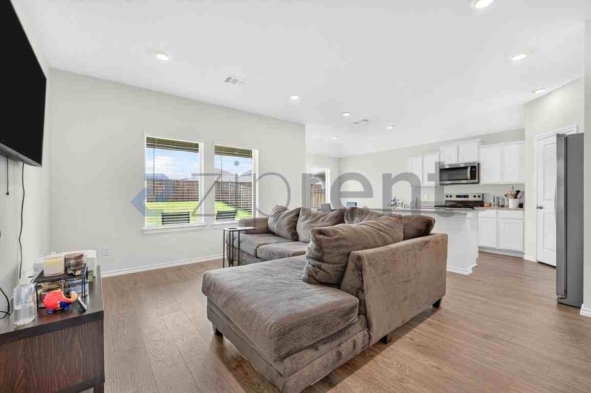 3923 Mountain Dr - Photo 7 of 30