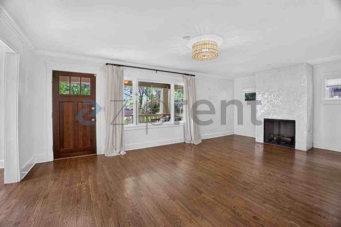 811 Verner St Nw - Photo 4 of 34