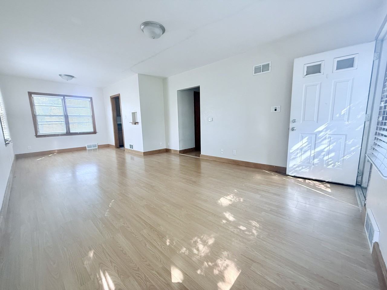 1171 Bourland Avenue - Photo 2 of 18