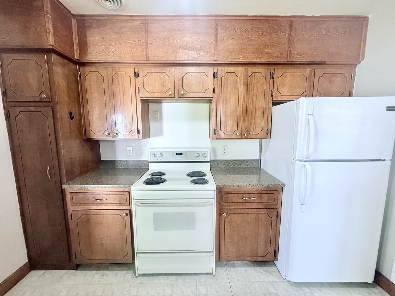 1171 Bourland Avenue - Photo 6 of 18