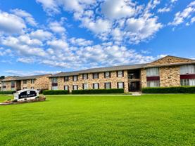 Find an Affordable Place to Call Home at Kings Square Apartments in Dallas, TX - Photo 1 of 1