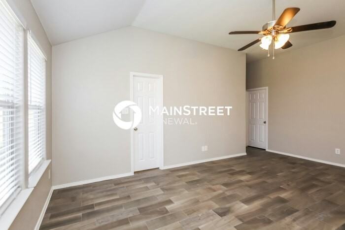1504 Wickham Dr - Photo 7 of 16