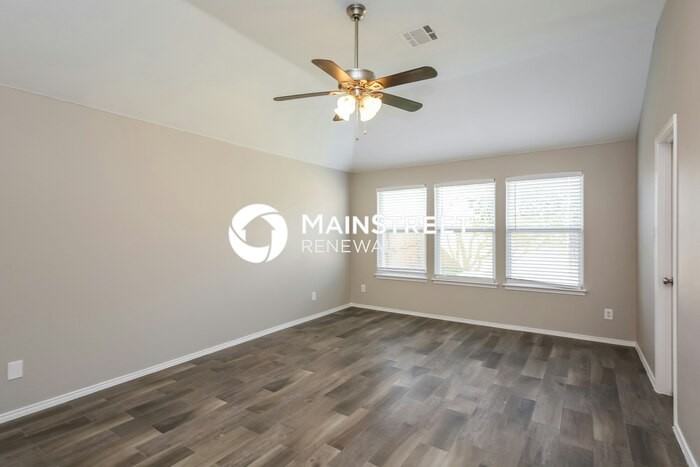 1504 Wickham Dr - Photo 7 of 16