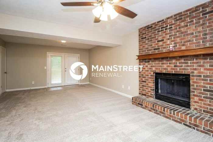 2178 Sara Ashley Way - Photo 3 of 15