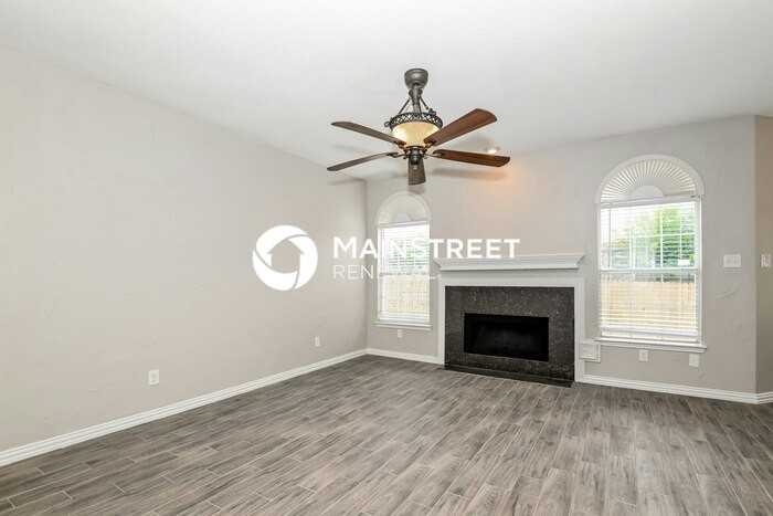 1109 Brevito Dr - Photo 7 of 17