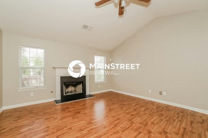 5030 Deer Brook Trl - Photo 4 of 17