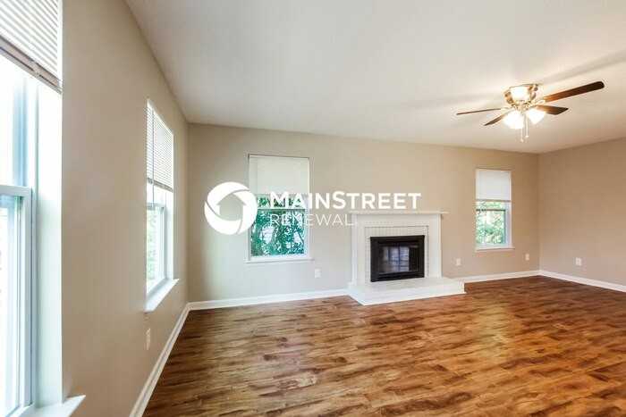 3916 Armitage Dr - Photo 4 of 17