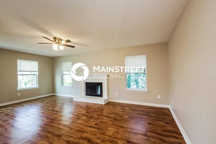 3916 Armitage Dr - Photo 6 of 17