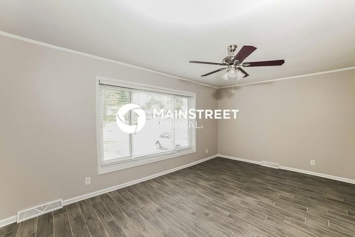 605 Brightsfield Ct - Photo 5 of 16