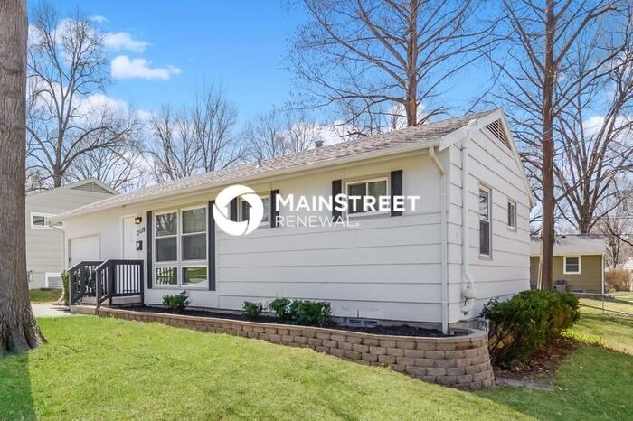 7128 Robinson St - Photo 4 of 17