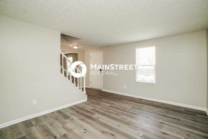 696 Maclam Dr - Photo 6 of 18