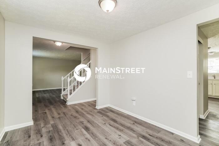 696 Maclam Dr - Photo 7 of 18