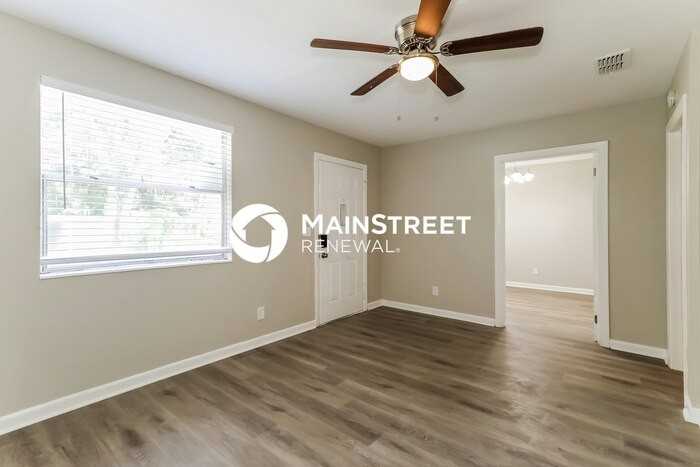 6348 Fabian Dr - Photo 7 of 16
