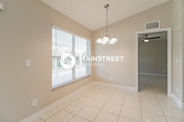3318 34th St Sw - Photo 4 of 16